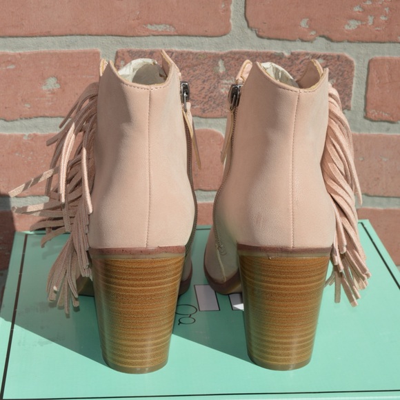 Mia Women’s Nude/Cream Color Avril Ankle Booties with Fringe Size 6.5/7 NIB - Picture 7 of 11